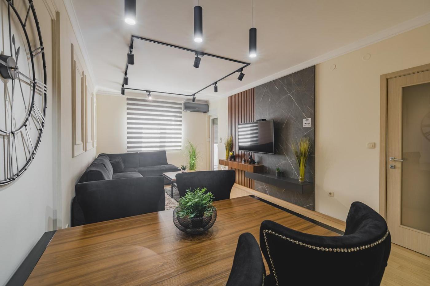 Harmony Apartments بودغوريتْسا المظهر الخارجي الصورة