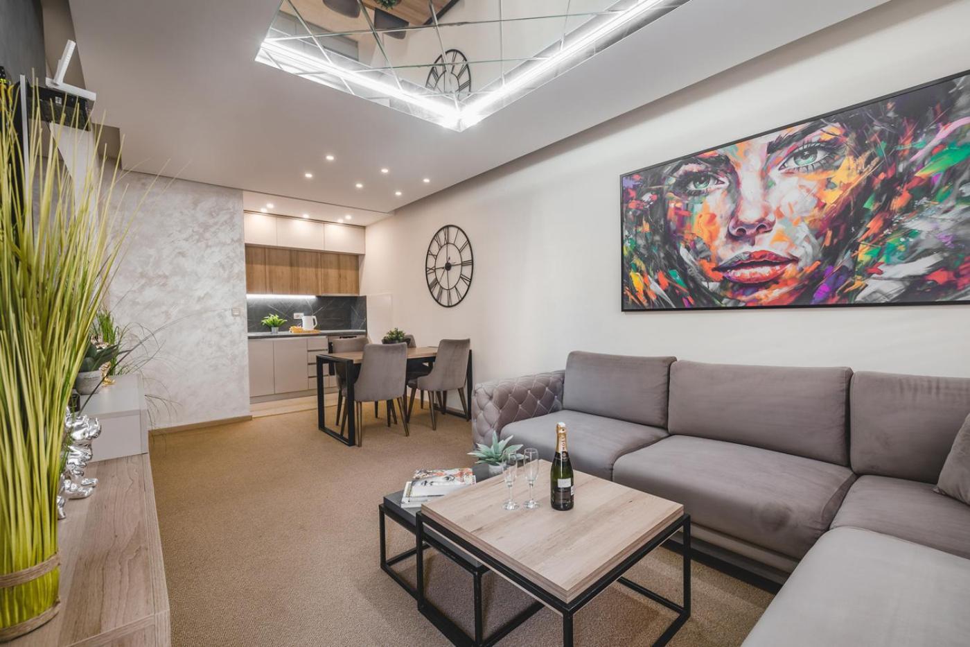 Harmony Apartments بودغوريتْسا المظهر الخارجي الصورة