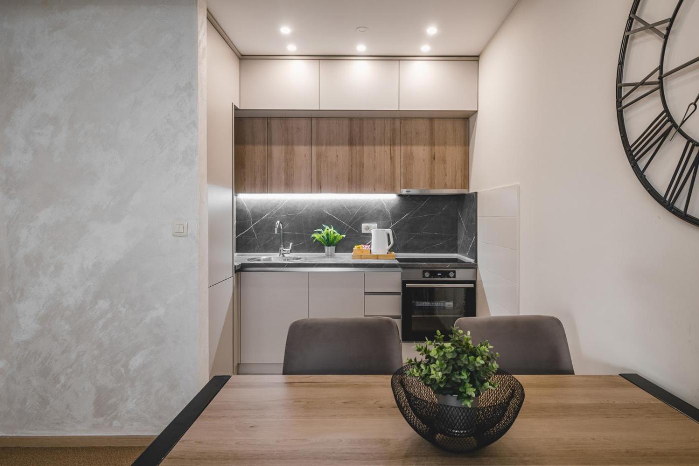 Harmony Apartments بودغوريتْسا المظهر الخارجي الصورة
